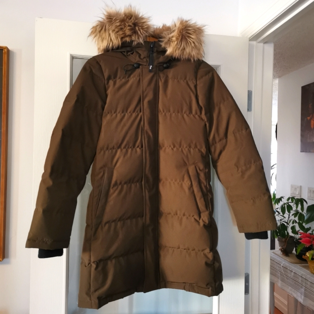 Aritzia Powder Parka Olive Green size small